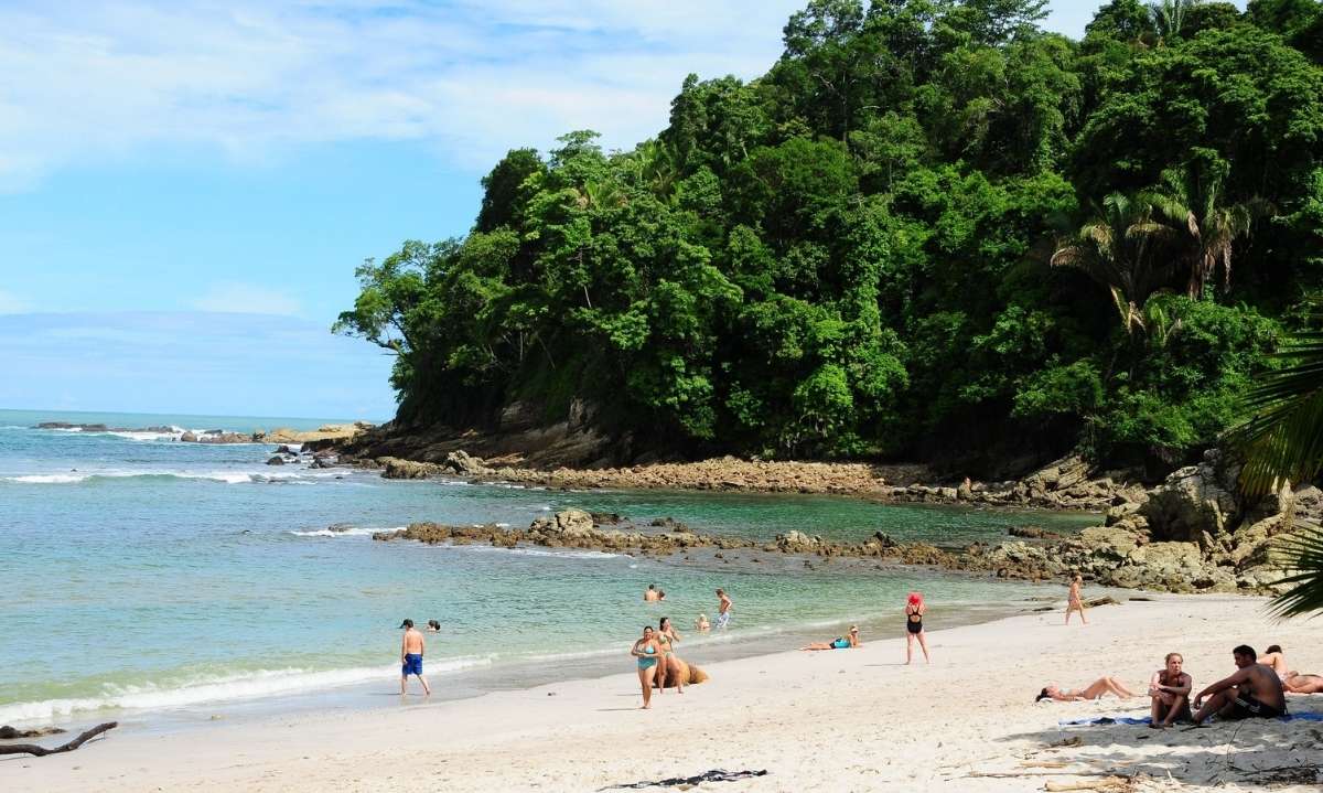 manuel antonio beach costa rica